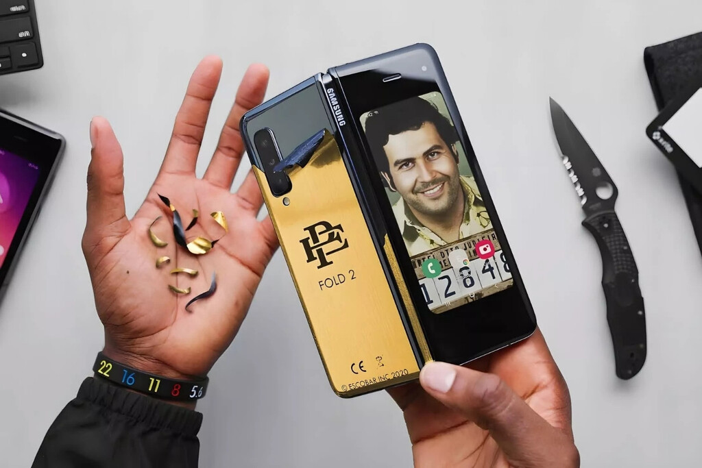 Creó un teléfono inspirado en Pablo Escobar, estafó a miles de personas y ahora pagará las consecuencias: 