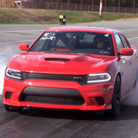 Este Dodge Charger Hellcat despacha el cuarto de milla en menos de 10 segundos (vídeo)
