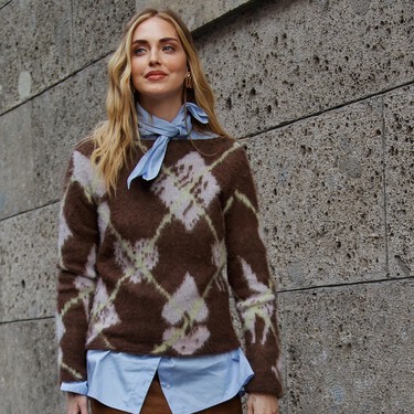 Tres faldas midi en marrón chocolate que parece de atelier italiano, pero cuestan menos de 20 euros en Lefties