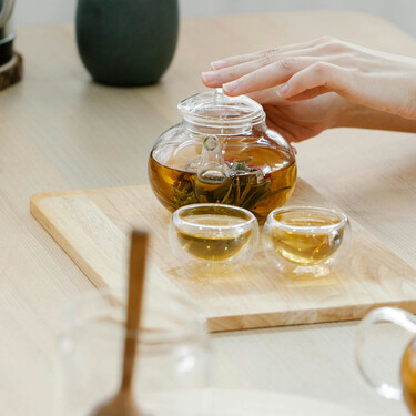 Las infusiones con hojas de olivo suenan muy bien, pero la ciencia no tiene tan claro sus supuestos efectos