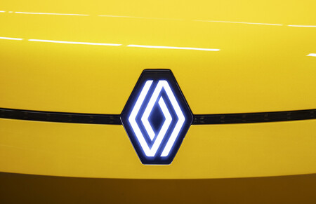 Renault cambia su logo por el rombo "más simple" que estrenó el Renault 5 eléctrico