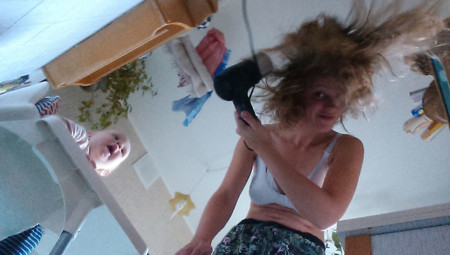 I Documented What Its Like To Be A Mom With A Selfie Stick 6 880