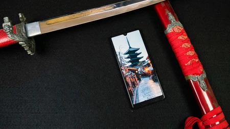 Sony Xperia L4の分析