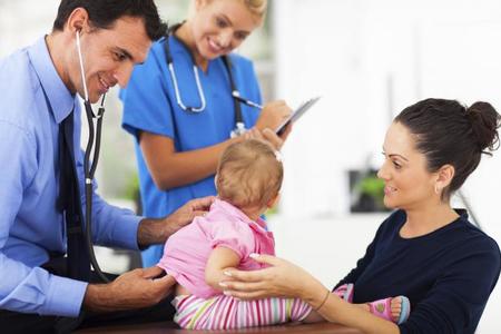 ¿Qué es lo que más agradeces a tu pediatra o enfermera? La pregunta de la semana