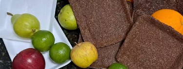 Adeus ao isopor: brasileiro de 14 anos cria a solução perfeita e biodegradável usando apenas casca de mandioca e galhos