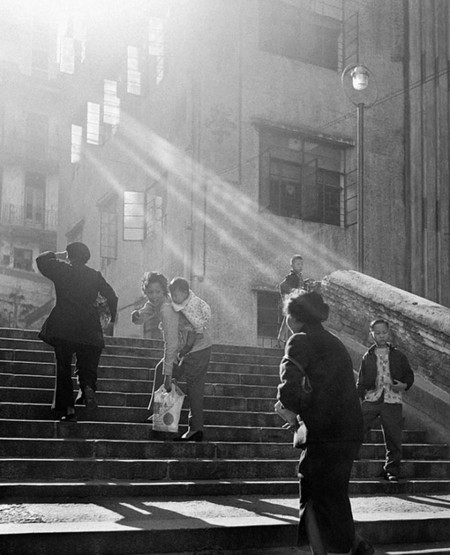 Ho Fan nos lleva al Hong Kong de los años 50 a través de la lente de su Rolleiflex