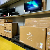 Carrefour deja a precio de outlet esta Smart TV TCL Full Array Local Dimming de 65 pulgadas: menos de 400 euros