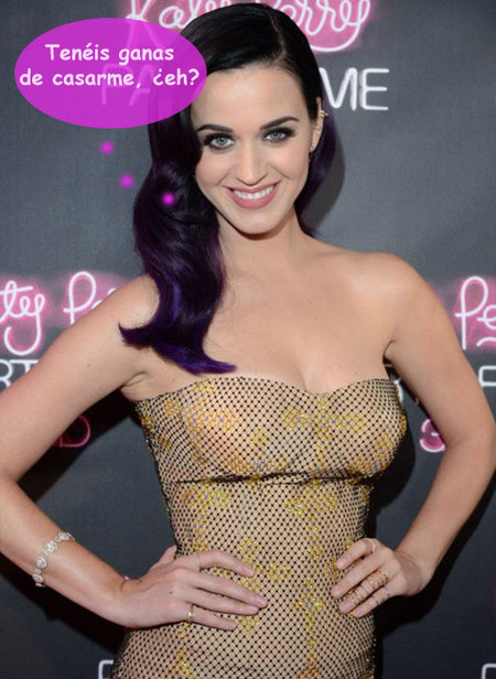 Katy Perry luce anillaco... pero de compromiso ni hablamos