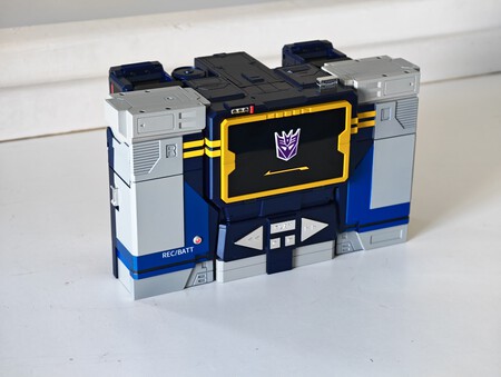 Soundwave camuflado de reproductor de cassette | Imagen: Xataka
