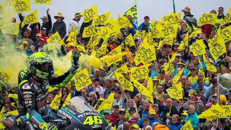 Antes de Valentino Rossi todo esto era campo: la última ráfaga por el relevo de Ángel Nieto como padrino de MotoGP