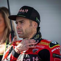 "A mí me sancionaron y ahora las carreras son más aburridas". Álvaro Bautista no entiende por qué se permite el dominio de Toprak Razgatlioglu 