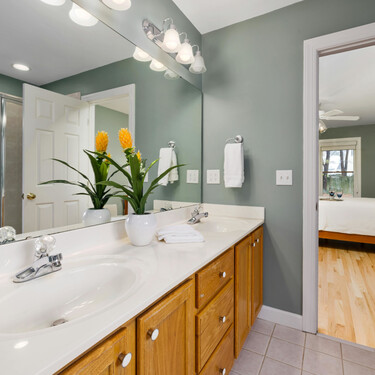 Adiós al moho y la humedad: cómo ventilar un baño que no tiene ventanas 