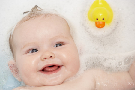 Feliz Baño Nuevo para los bebés con nuestro Cazando Gangas
