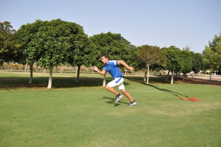 Entrenando la potencia de piernas en el pádel