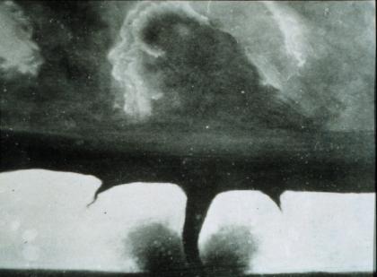 La foto más antigua de un tornado