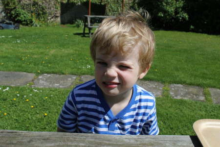 Niños maltratadores