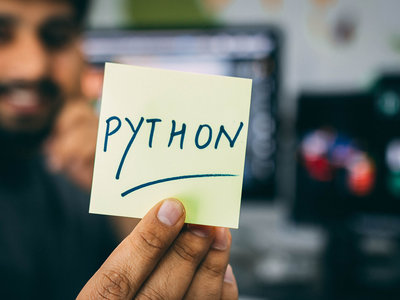24.000 desarrolladores responden: cómo y para qué usan Python, plataformas favoritas, y principal lenguaje secundario