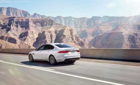 Jaguar Xf 2015 17