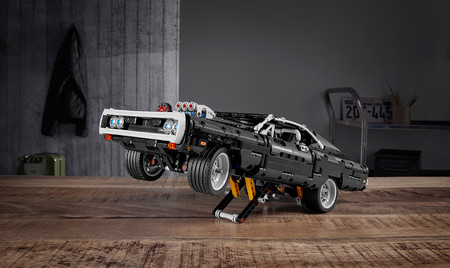 LEGO Technic Dom's Dodge Charger