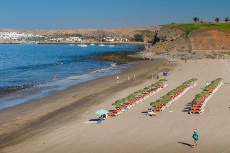 Viajes Escapadas Destinos Espana Playa Famosos Isabel Pantoja Vacaciones Verano Tranquilidad