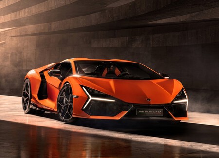 Lamborghini Revuelto 2024 1600 03