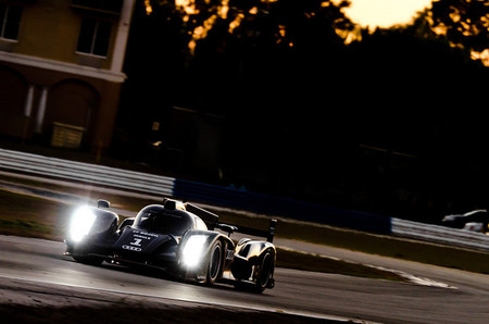 Audi ya rueda con su LMP1 para 2014