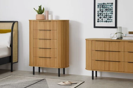 17 cómodas bonitas para poner orden (y estilo) en tu dormitorio