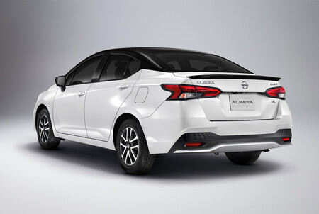 Nissan Versa Motor Turbo 2