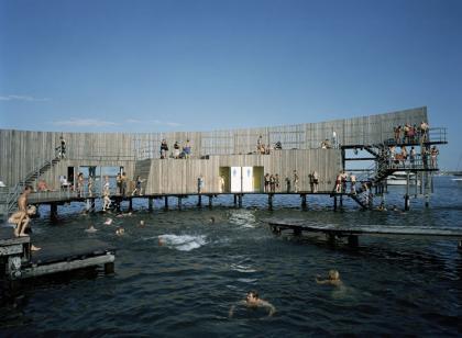 Darse un baño de diseño en el mar de Dinamarca