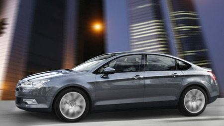 Citroën actualiza precios en los C5 básicos