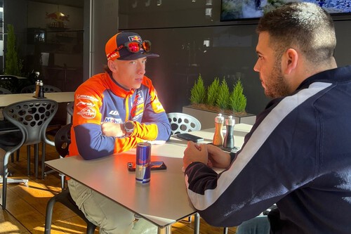 “No me importaría ser compañero de equipo de Marc Márquez”. Hablamos con Pedro Acosta sobre su futuro en MotoGP 