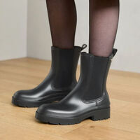 Jamás vas a volver a comprarte unas Hunter porque estas botas Gioseppo resisten igual a la lluvia y cuestan bastante menos  