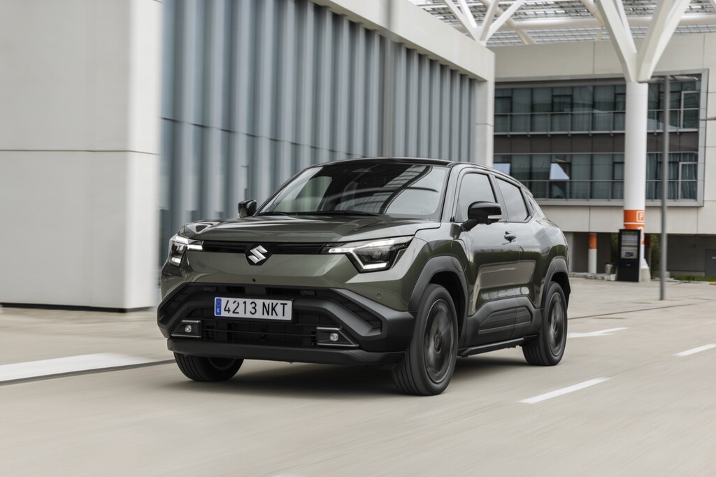 Probamos el Suzuki e Vitara: un pequeño SUV urbano que cumple como primera opción dentro del segmento del coche eléctrico