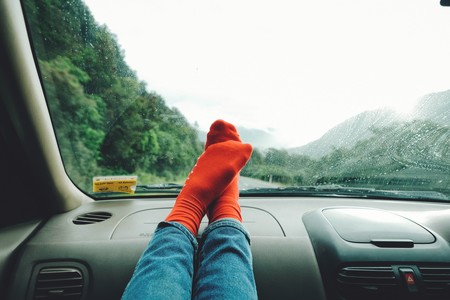 19 artilugios para actualizar tu coche que te harán el viaje más cómodo y seguro