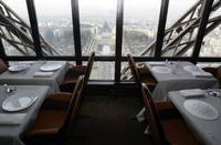 San Valentín: cena romántica en el restaurante de la Torre Eiffel