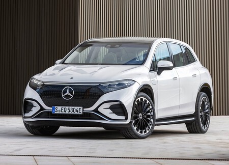 Mercedes Benz Eqs Suv 2023 1600 04