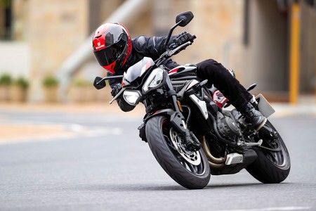 Triumph Street Triple R 2020 6