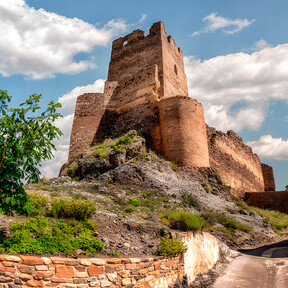 Este castillo de un pueblo de Soria iba a ser un Parador, pero hoy en día solo puede visitarse los fines de semana de verano 