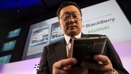 BlackBerry crece gracias al software y anuncia un nuevo acuerdo para fabricar sus móviles
