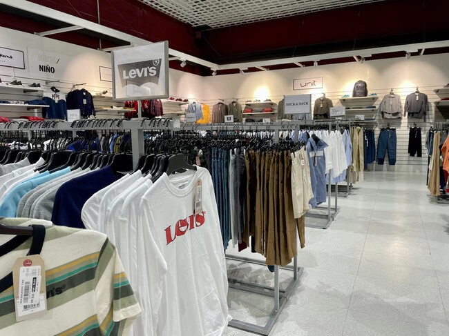 Levis