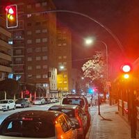 Granada está desatada en su lucha contra la contaminación. Su nuevo arma son semáforos con más luces