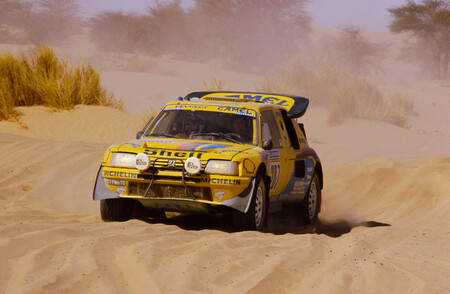 Peugeot 205 T16 Rally Car