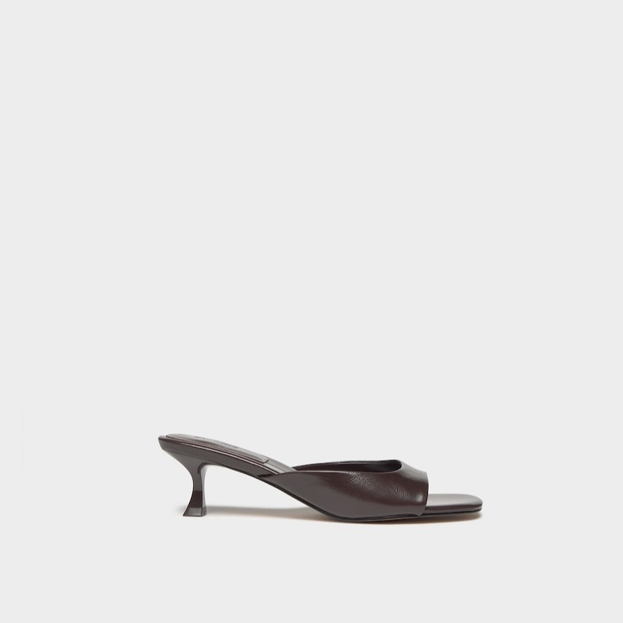 Sandalias con tacón de mujer de piel Brownie