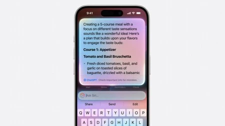 Siri は専用言語モデルの統合により改善され、ChatGPT を必要とするクエリに対して ChatGPT と連携して動作します。
