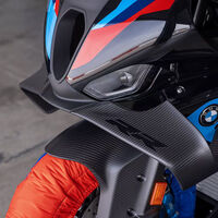 Las motos vuelven a lo que eran antes. La idea de BMW para decir adiós a los alerones feos, pero seguir aprovechándose de ellos 