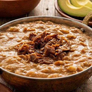 Frijoles puercos con chorizo: la receta con 1 kilo de frijoles que no puede faltar en tu mesa de Año Nuevo