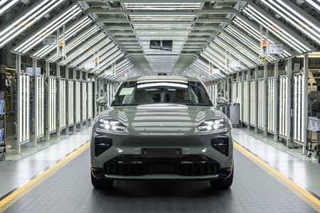 Porsche Cayenne Electric 2026 062