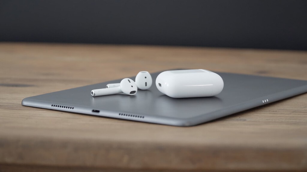 AirPods más afinados, Apple Watch más interesantes y nuevos iPad: Apple cambiará la estrategia en 2024, según Gurman 