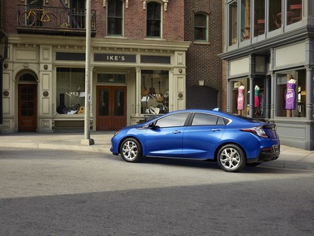 Chevrolet Volt Perfil
