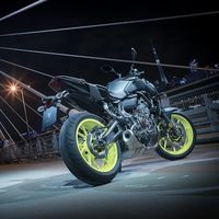 La nueva Yamaha MT-07 ha fusilado el precio del modelo anterior para seguir siendo una naked superventas